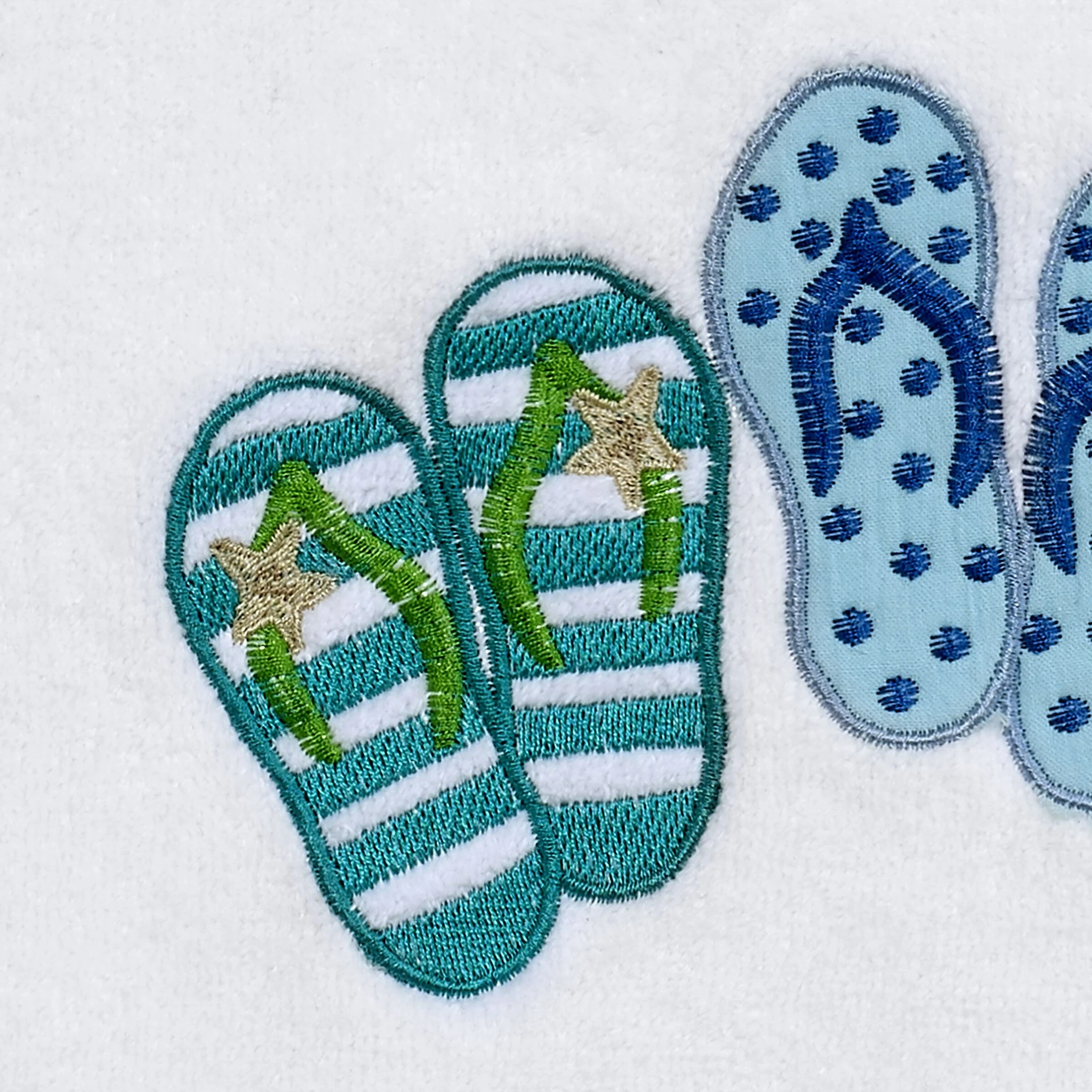 Outlet ๐ Avanti Linens Beach Mode Bath Towel ๐คฉ - Image 2